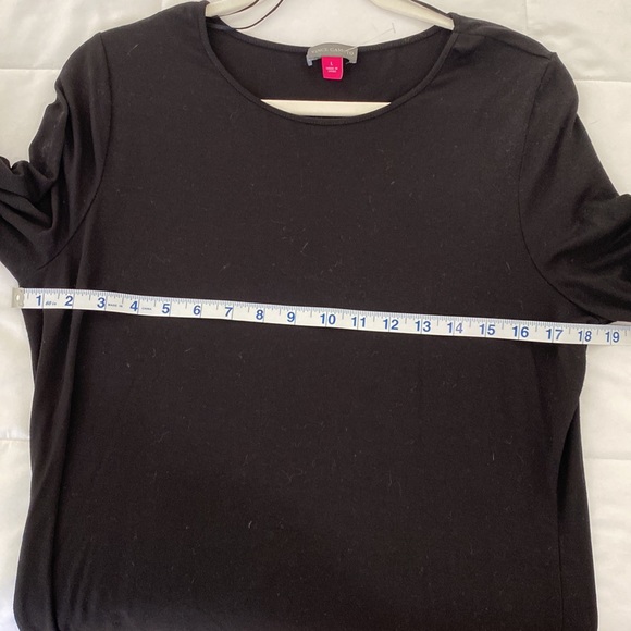 Vince Camuto black knit long sleeve tee with faux fur trim at cuffs - Picture 9 of 10